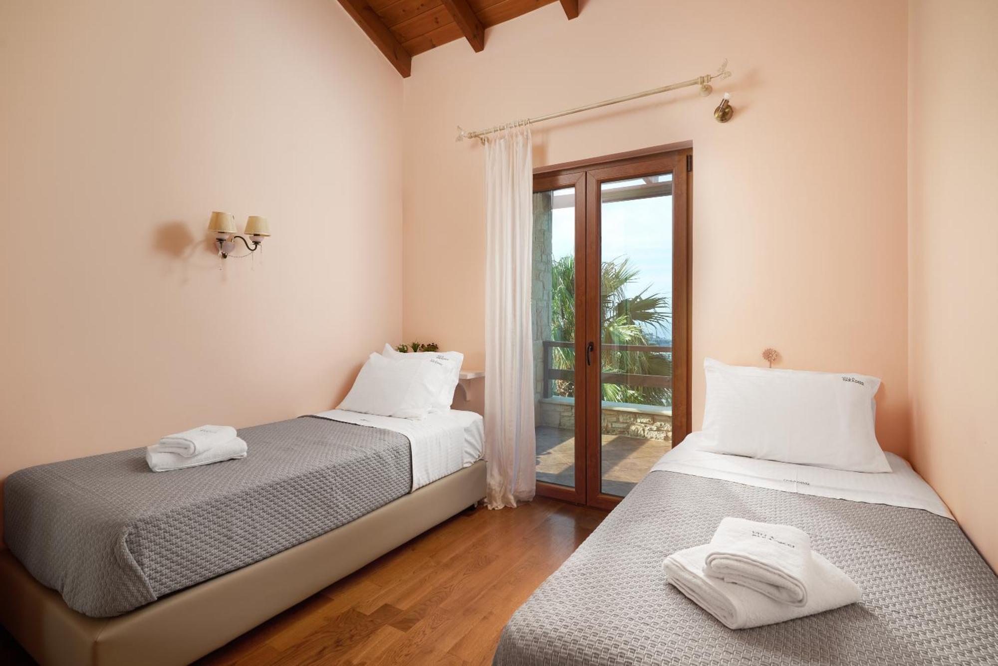 Villa Paradissi In Crete Agia Pelagia  Exterior photo